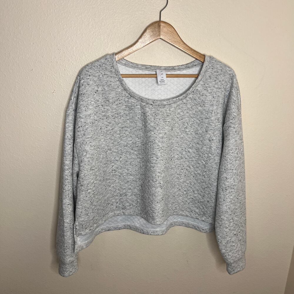 Livi for Lane Bryant Cropped Quilted Light Gray Speckled Pullover 18/20